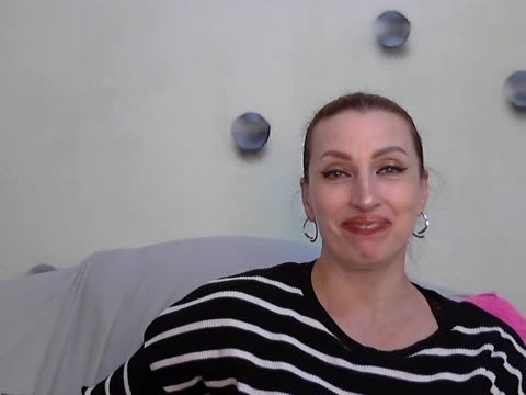 irinchi, μοντέλο webcam στο BongaCams