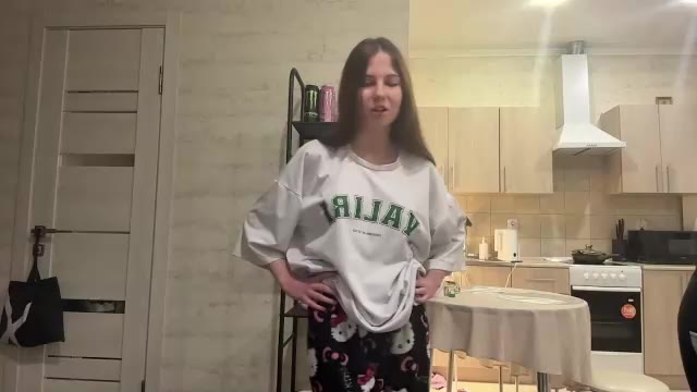 dannieresseguie, μοντέλο webcam στο Chaturbate