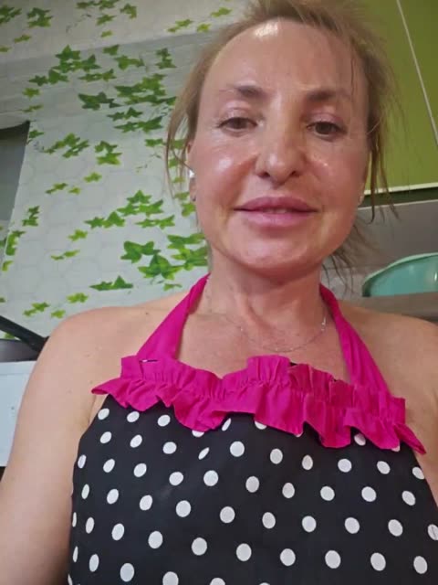 editamilf, modelo webcam do BongaCams: fotos
