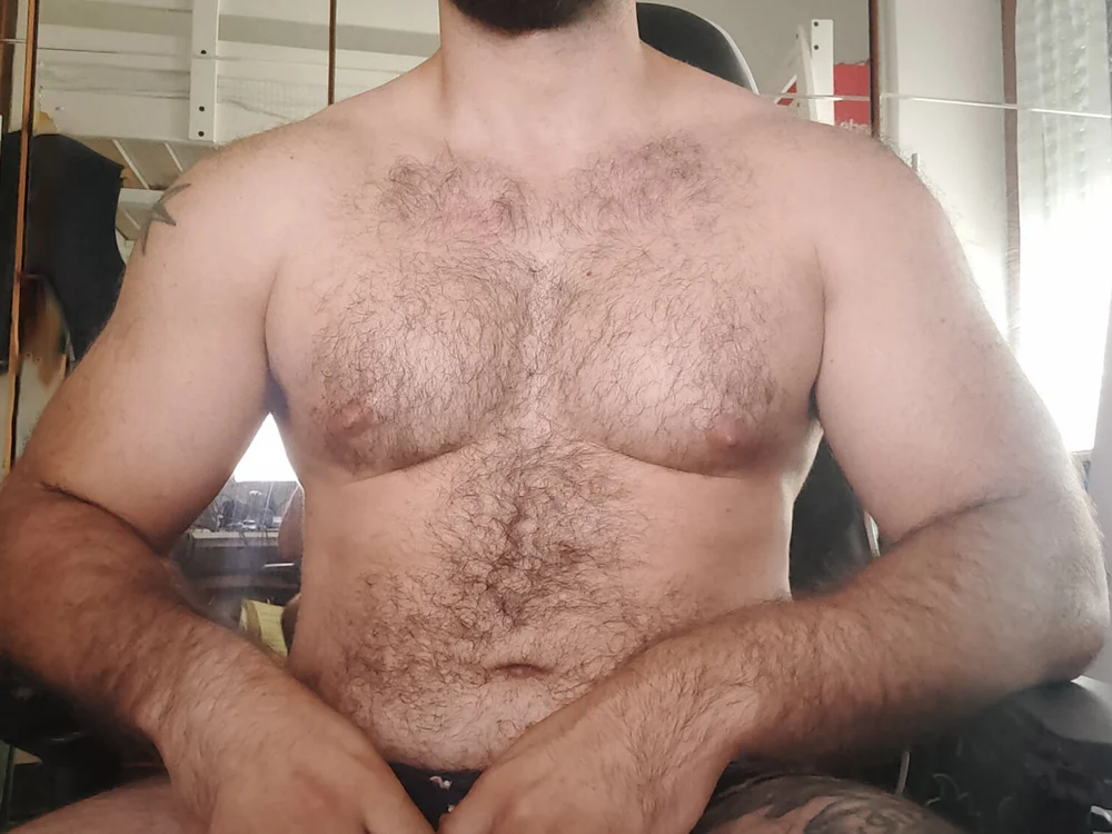 Preview photo of webcam model eross222 on Stripchat
