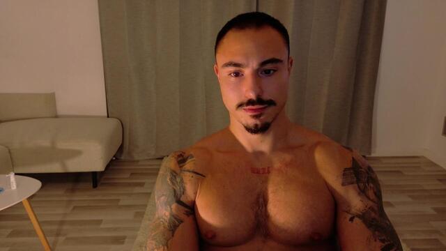 alpha-lukas, webcam model na Flirt4Free: slike