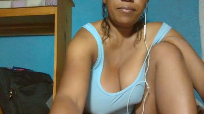 starbia, modelo webcam de Cam4: fotos
