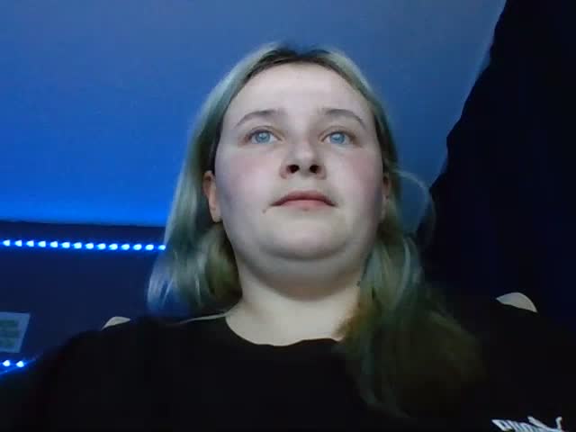 maggiemoll di XloveCam: foto model webcam