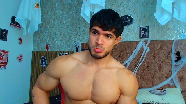 jonas-lewis – Flirt4Free webkamerás modell
