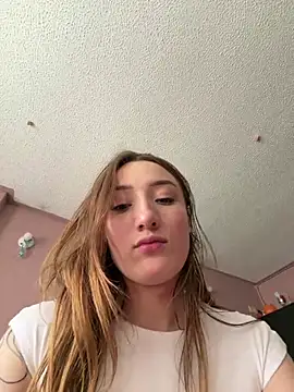 Valery_Salmons – Stripchat webkamerás modell