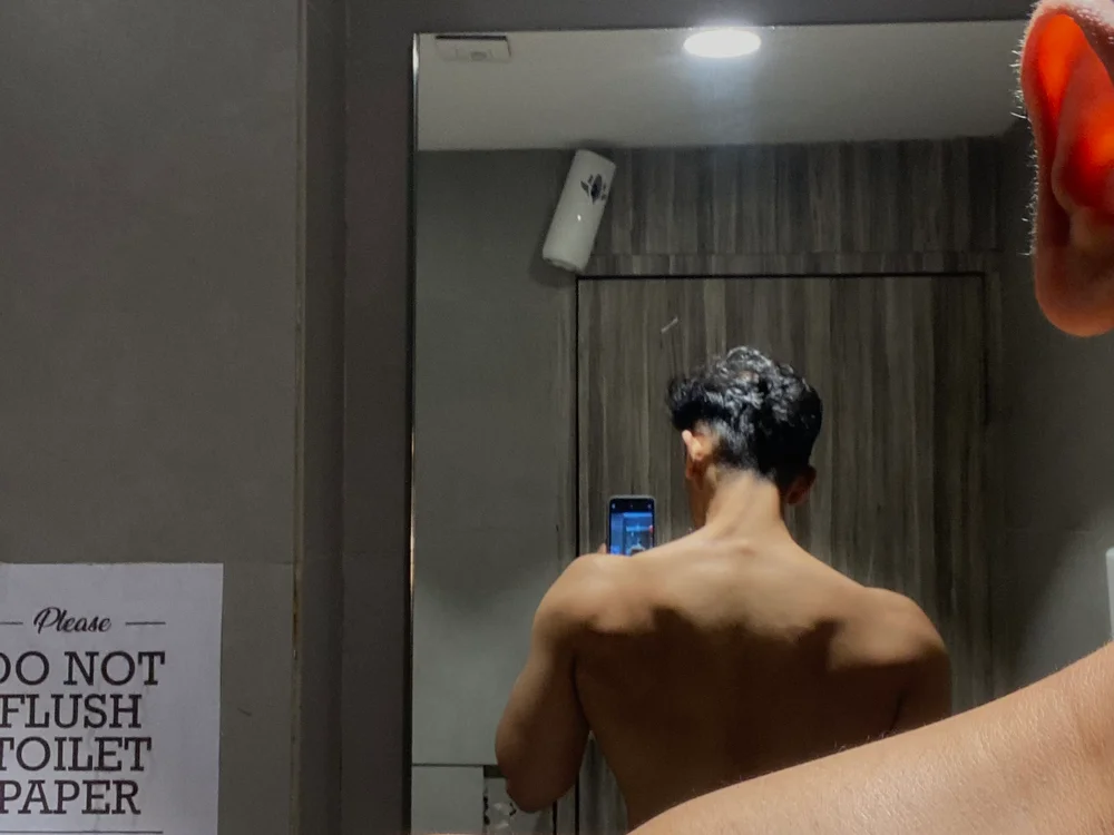 ponchovoid: عارضة كاميرا ويب على Stripchat