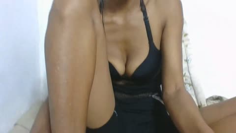 Preview photo of webcam model layah7 on BongaCams