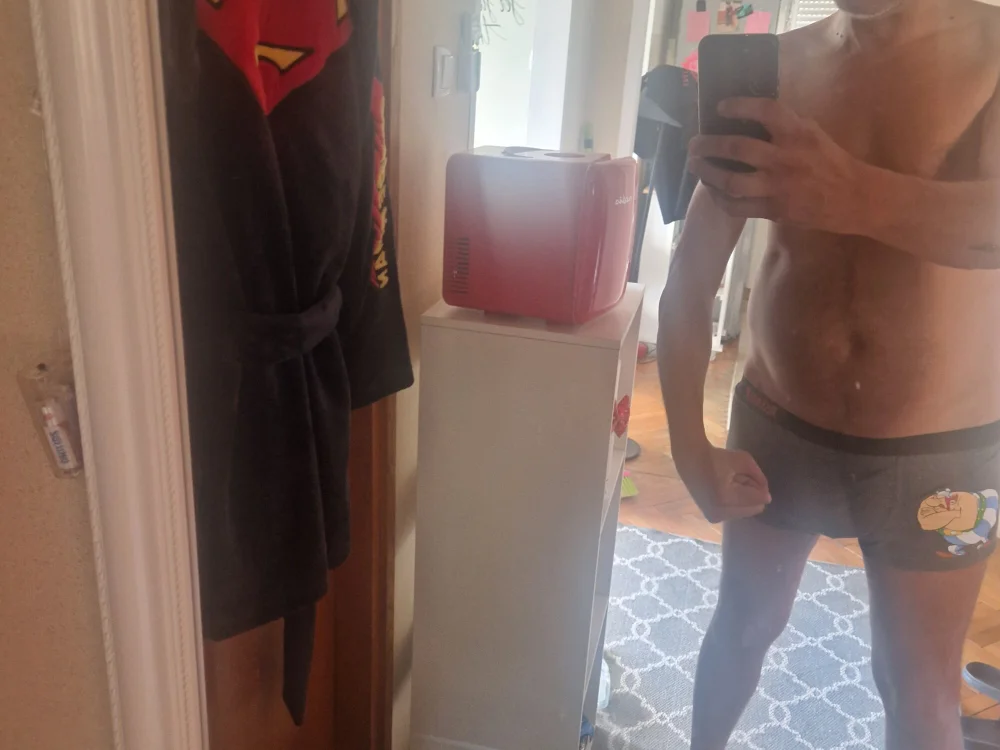 cuci45 (Stripchat): foto un profils