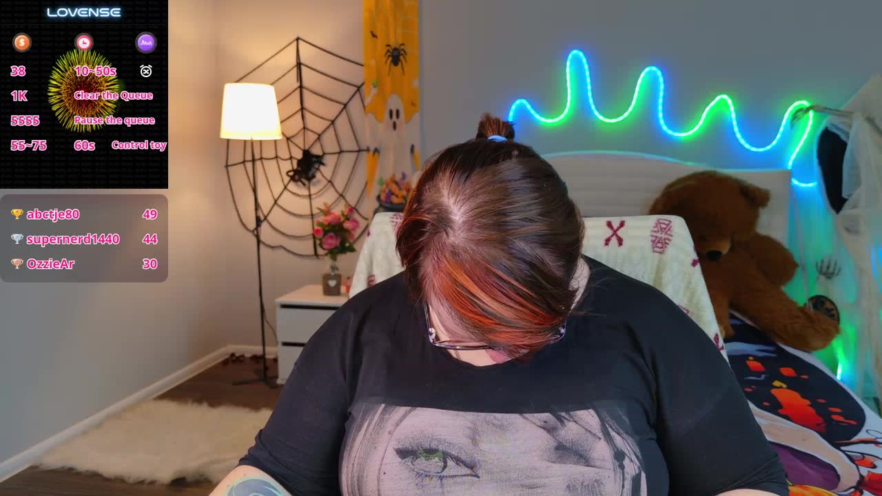 Preview photo of webcam model bonnnyboobsy on XloveCam