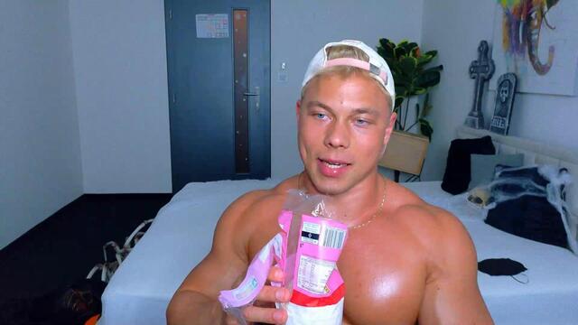 loki-andersen — Flirt4Free वेबकैम मॉडल: फ़ोटो