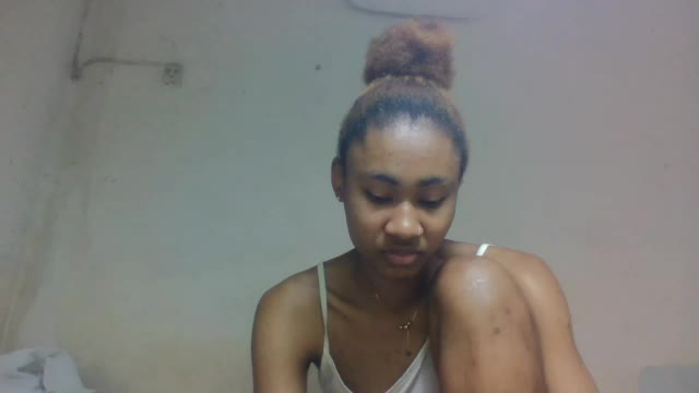 zolidazz, webcammodell på Chaturbate: bilder