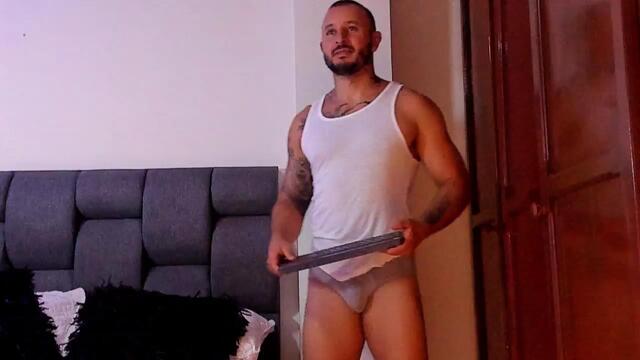 Preview photo of webcam model parker-lavine on Flirt4Free