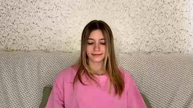 dellisifuentes, modelo webcam de Chaturbate: fotos