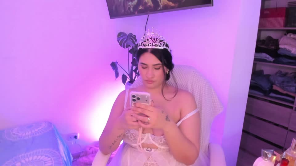 elyross — XloveCam वेबकैम मॉडल: फ़ोटो