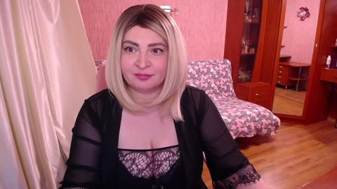 -meowmeow- – BongaCams webkamerás modell