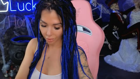 Preview photo of webcam model -babayaga- on BongaCams
