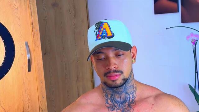 stiven-collins, model webcam de Flirt4Free: fotos