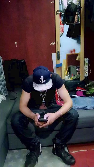 fetishjeans, model webcam pe Cam4: poze