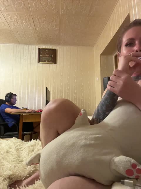 letti28 – уебкам модел в BongaCams: снимки
