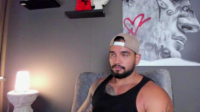 eddie-ryan: عارضة كاميرا ويب على Flirt4Free