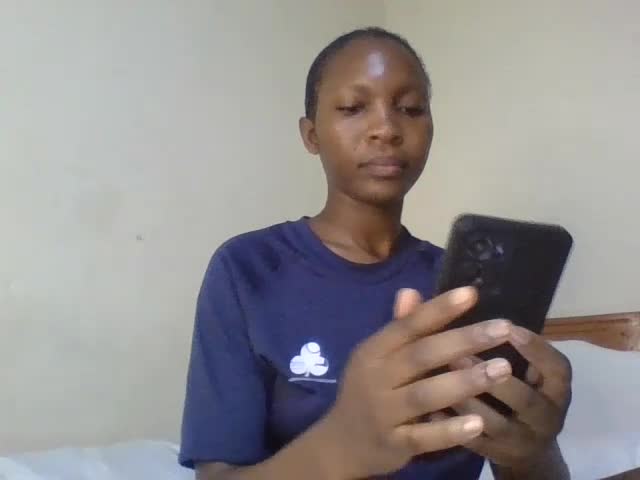 dinanina, modelo webcam do XloveCam: fotos
