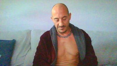 mons75, model webcam de Cam4: fotos