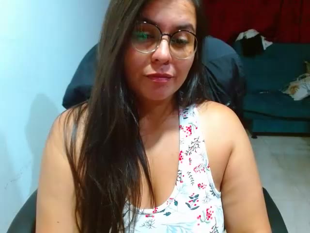 anaids_dam — Chaturbate ওয়েবক্যাম মডেল: ছবি