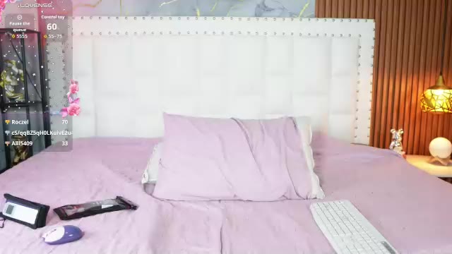 indiancutiie, modelo webcam do Chaturbate: fotos
