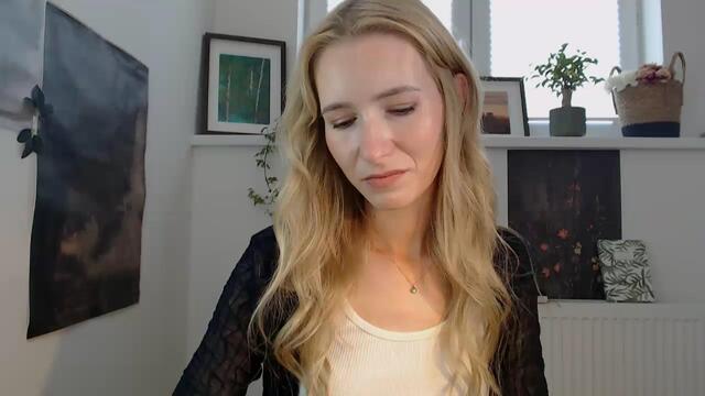 lucy-flowers, webcam model na Flirt4Free: slike