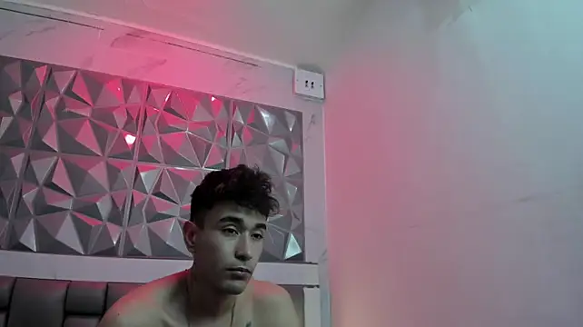 KathyAiden na Stripchat: fotky a profil