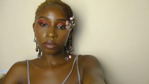 boughie-birdy บน BongaCams: รูปภาพและโปรไฟล์