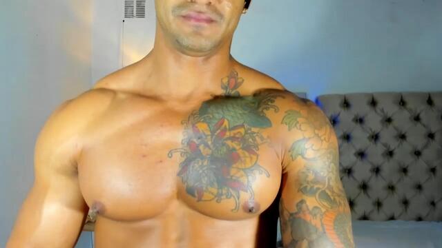 Preview photo of webcam model terry-manson on Flirt4Free