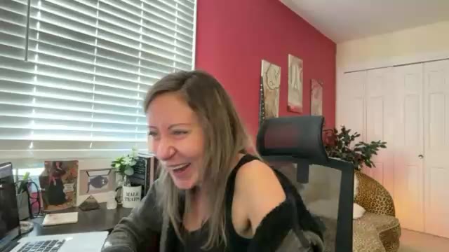 goddesstkelly – уебкам модел в Chaturbate: снимки
