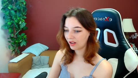 juliablossom: عارضة كاميرا ويب على BongaCams