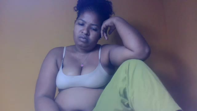 sandriiiaa di Chaturbate: foto model webcam