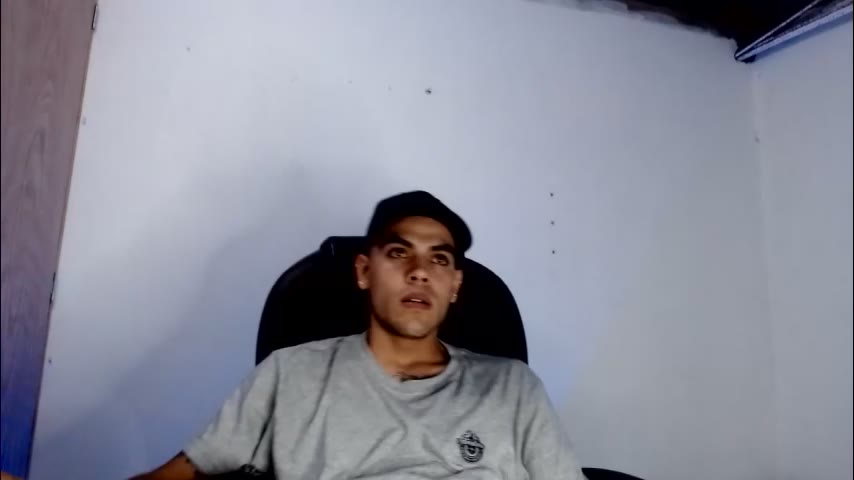 mikeescooth, webcammodel på LiveJasmin: fotos