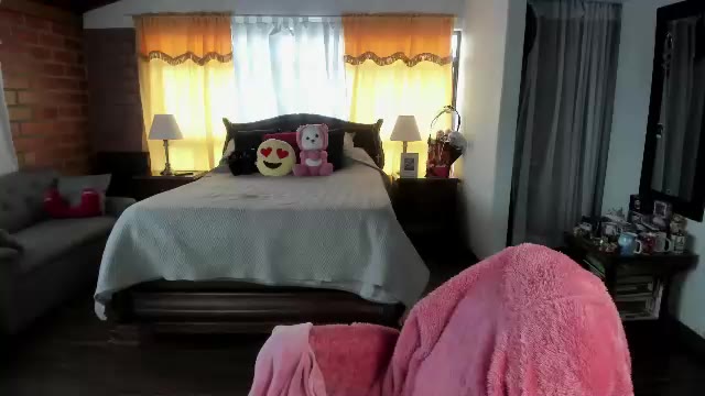 charlottewillson na Chaturbate: fotky a profil