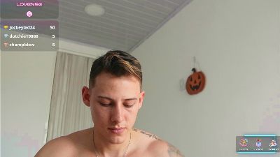 latino_milk_99, webcammodell på Cam4: bilder