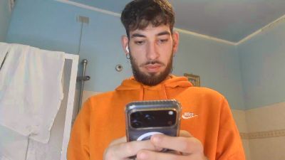 meastroboris95 na Cam4: zdjęcia i profil