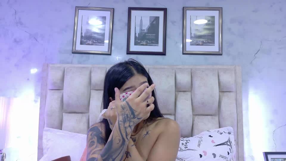 luciadelavega – уебкам модел в XloveCam: снимки