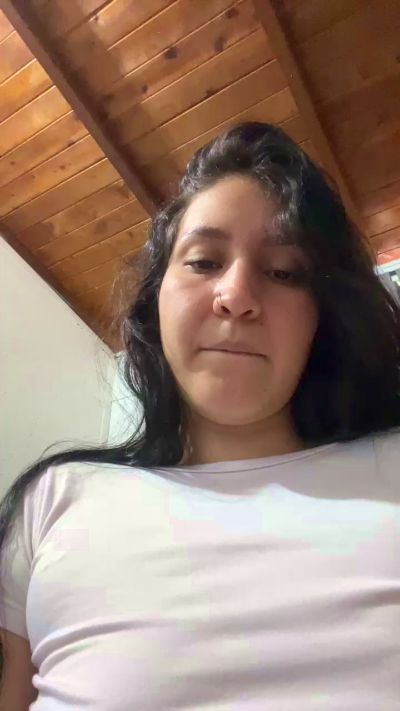 cora_2801 na Cam4: fotky a profil