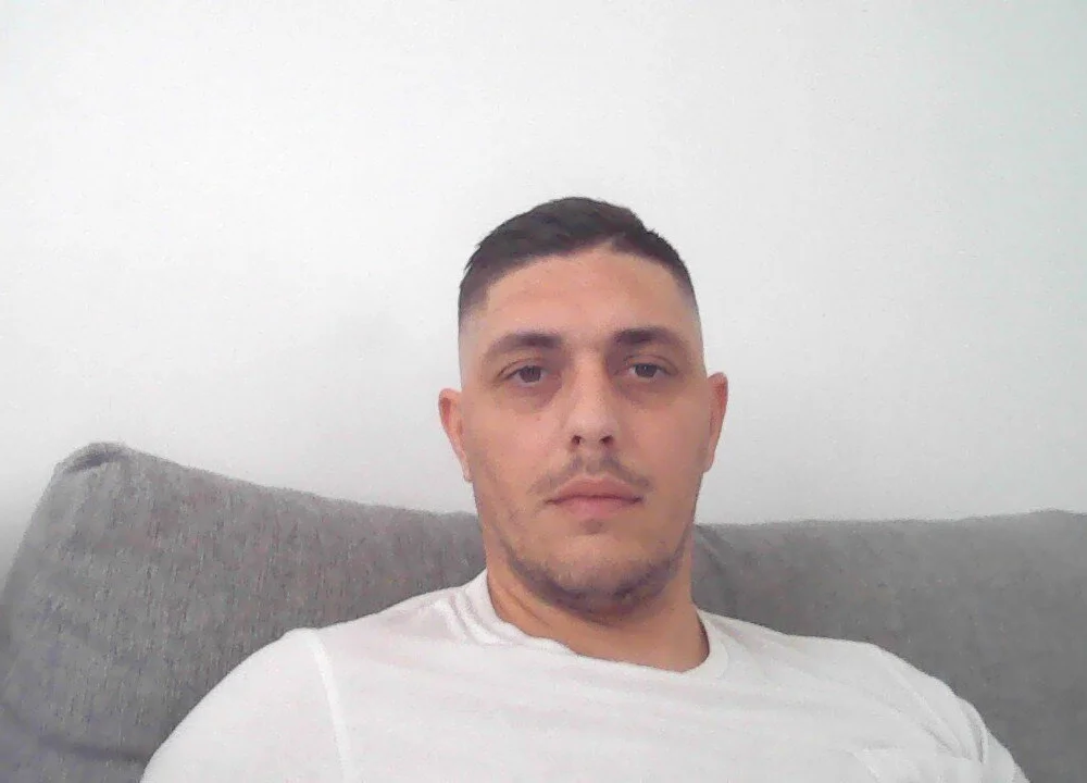 Yannbm – Webcam-Modell auf Stripchat