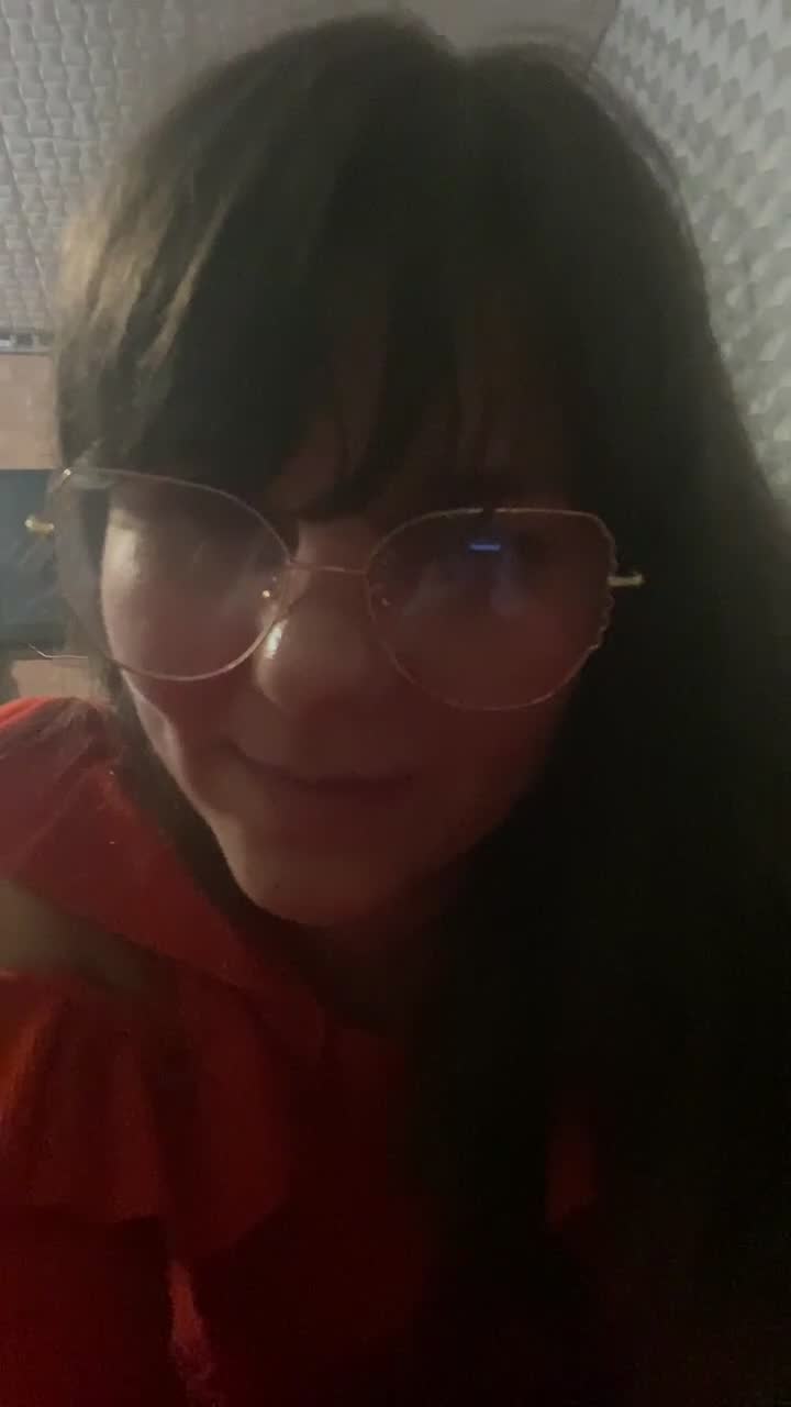 tilliana (XloveCam): fotod ja profiil