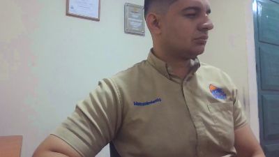 officeb0y (Cam4): fotod ja profiil