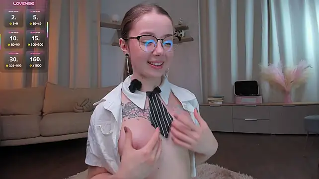 DominikaElis, webcammodell på Stripchat: bilder