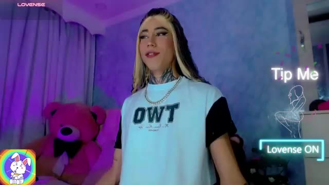 oliviahot01 – Chaturbate webkamerás modell