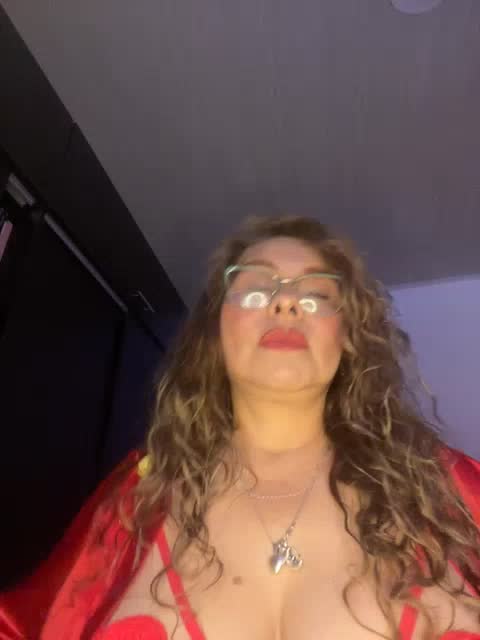 miaamoretti, webcam model na XloveCam: slike