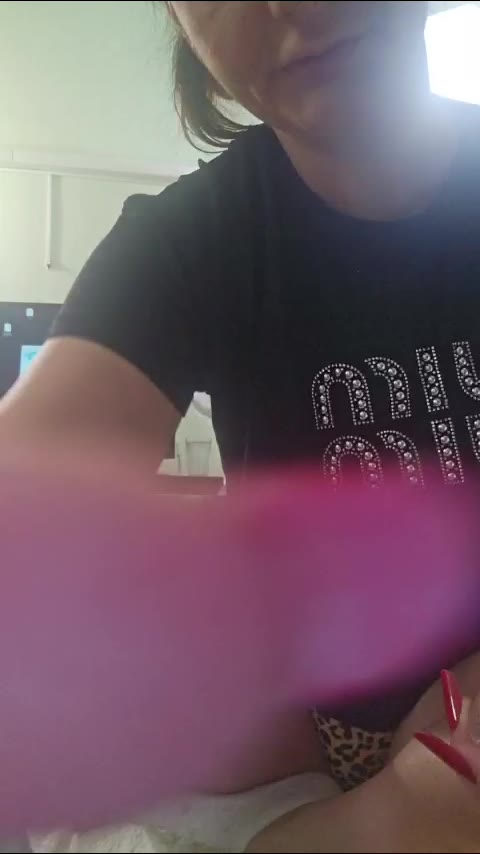 christinerussel — LiveJasmin 直播模特：照片与资料