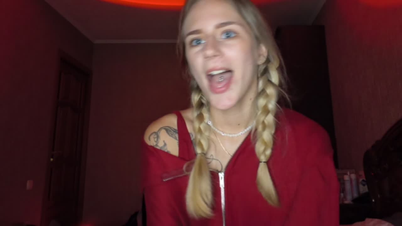 candicelothringer — XloveCam वेबकैम मॉडल: फ़ोटो