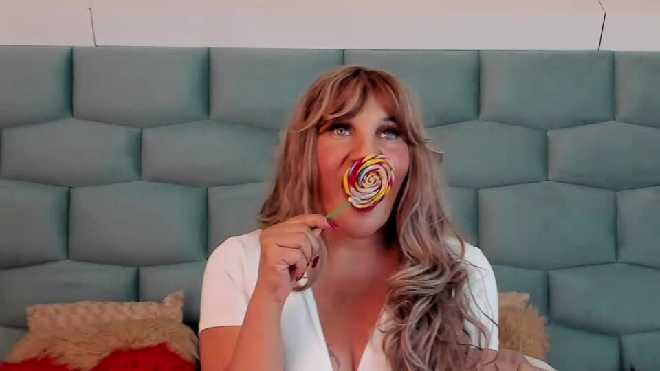 miamancini (XloveCam): nuotraukos, profilis
